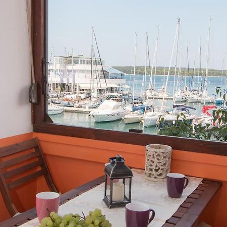 Harbour-Apartment With Sea View And Parking Spot พูลา ภายนอก รูปภาพ