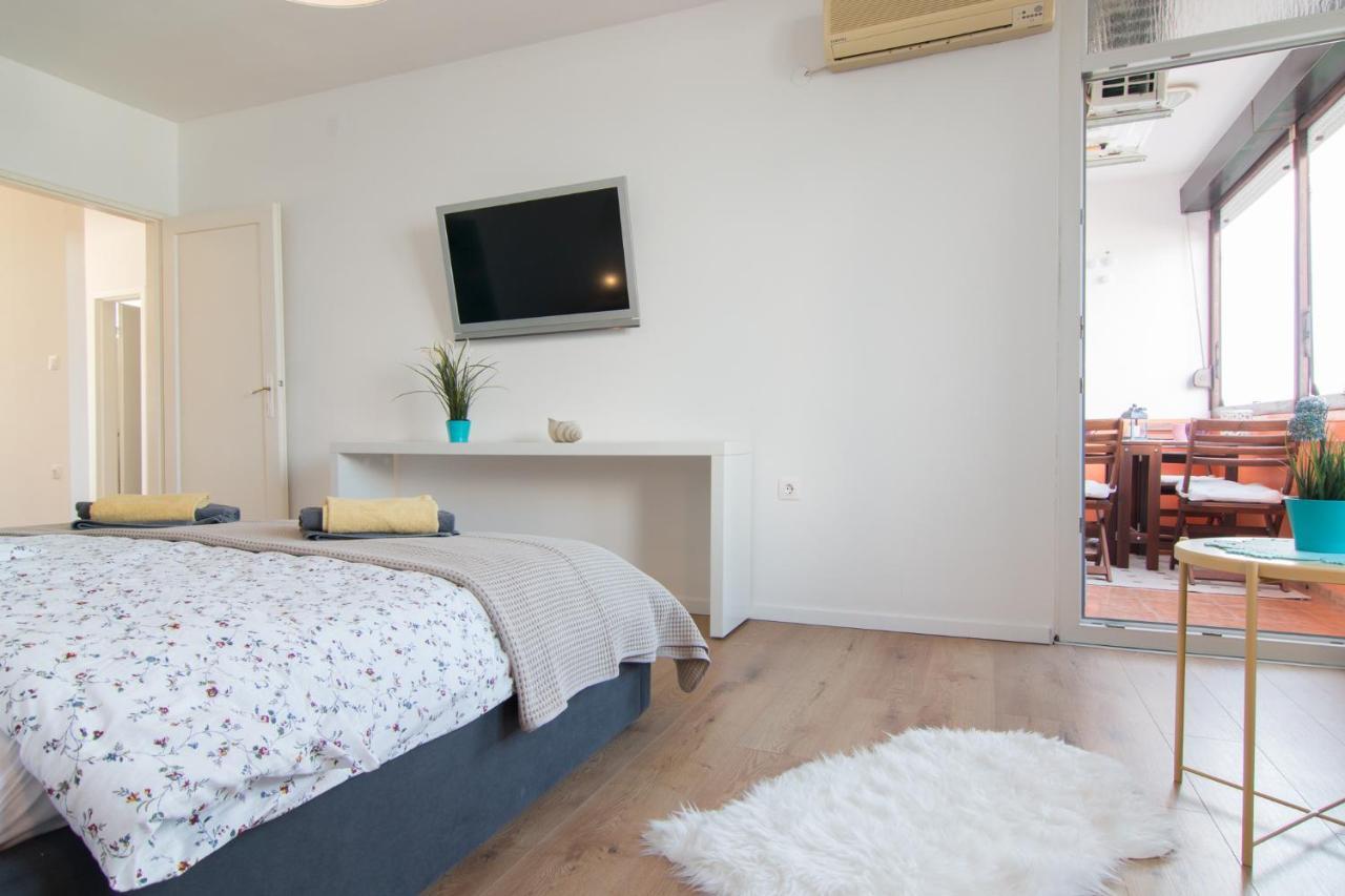 Harbour-Apartment With Sea View And Parking Spot พูลา ภายนอก รูปภาพ